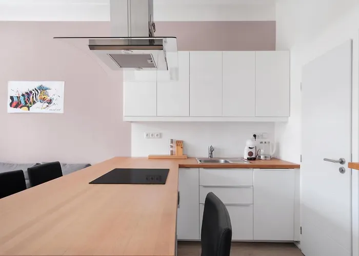 Prague Days - Minimalist Flat - Trendy Karlin