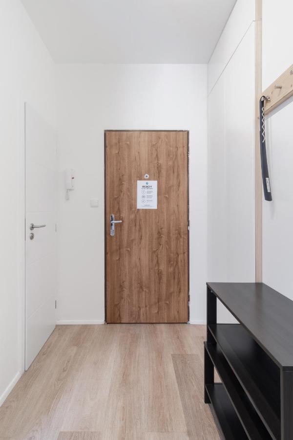 Days - Minimalist Flat - Trendy Karlin Apartment