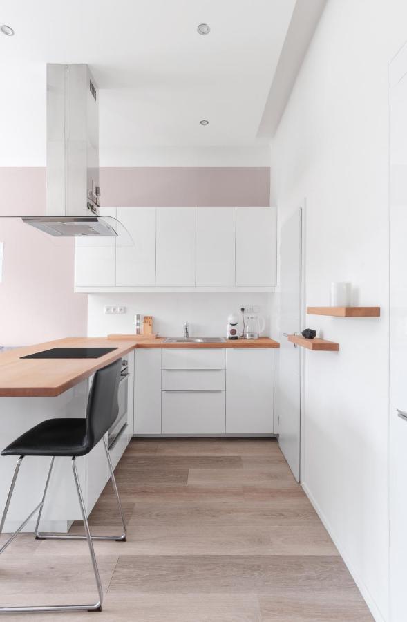 Days - Minimalist Flat - Trendy Karlin Apartmán *